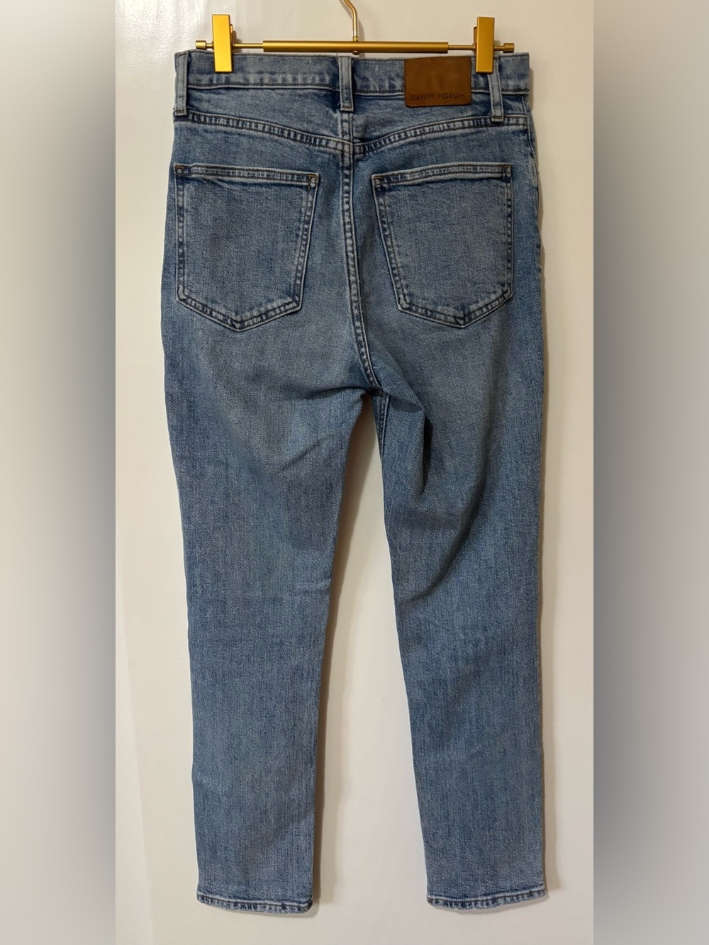 Denim Forum| Aritzia| The Yoko High Rise Slim Blue Denim Jeans Sz 26/28L - Picture 5 of 7